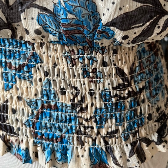 NWOT JOIE cream/blue floral smocked peasant blouse size XS new without tags - Picture 5 of 12